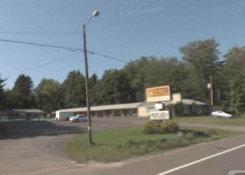 Vacationland Motel - Another Name Illegible (newer photo)